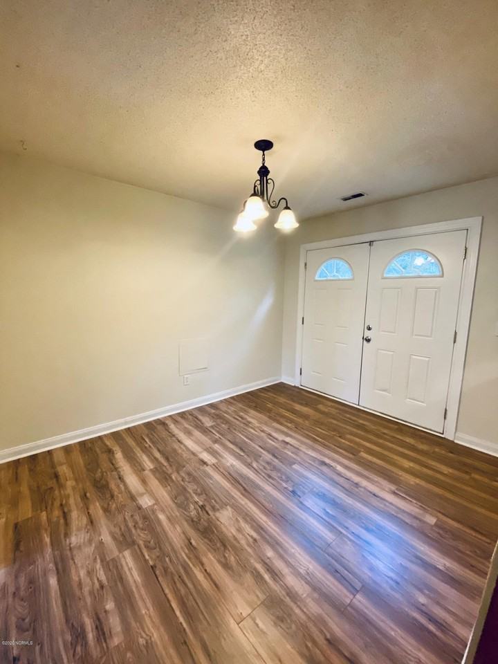 506 Walnut Dr - Photo 4 of 14