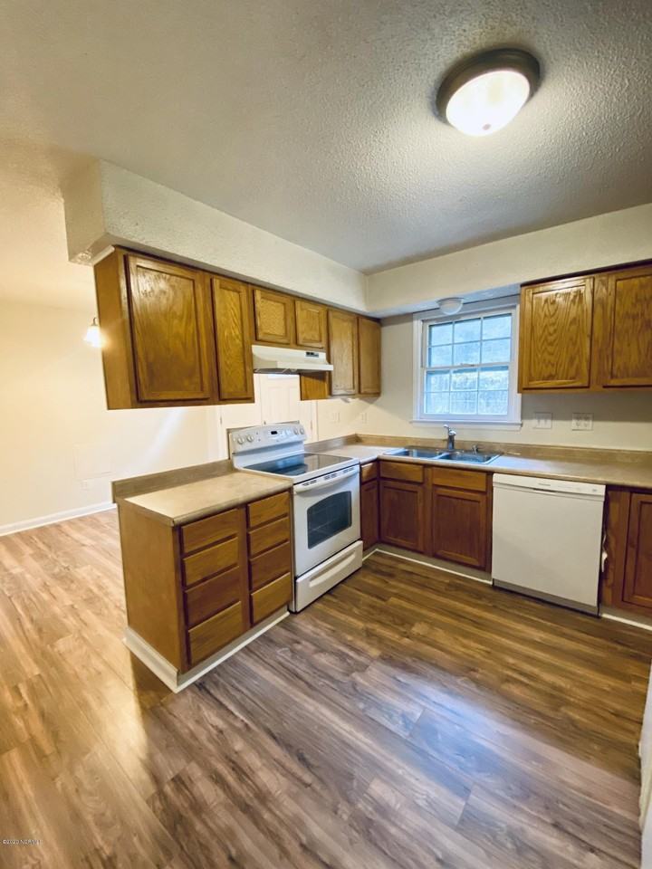 506 Walnut Dr - Photo 5 of 14