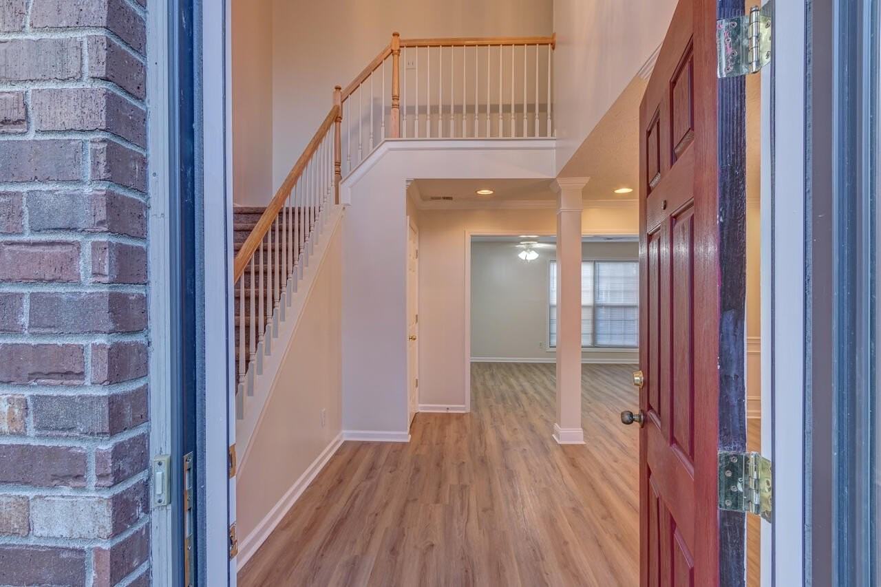 632 Vonbryan Trce - Photo 3 of 50