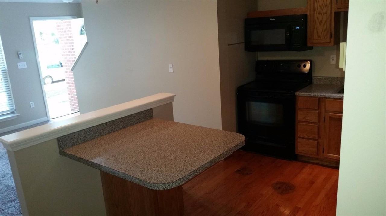 415 Marquis Ave Ste 103 #103 - Photo 4 of 13