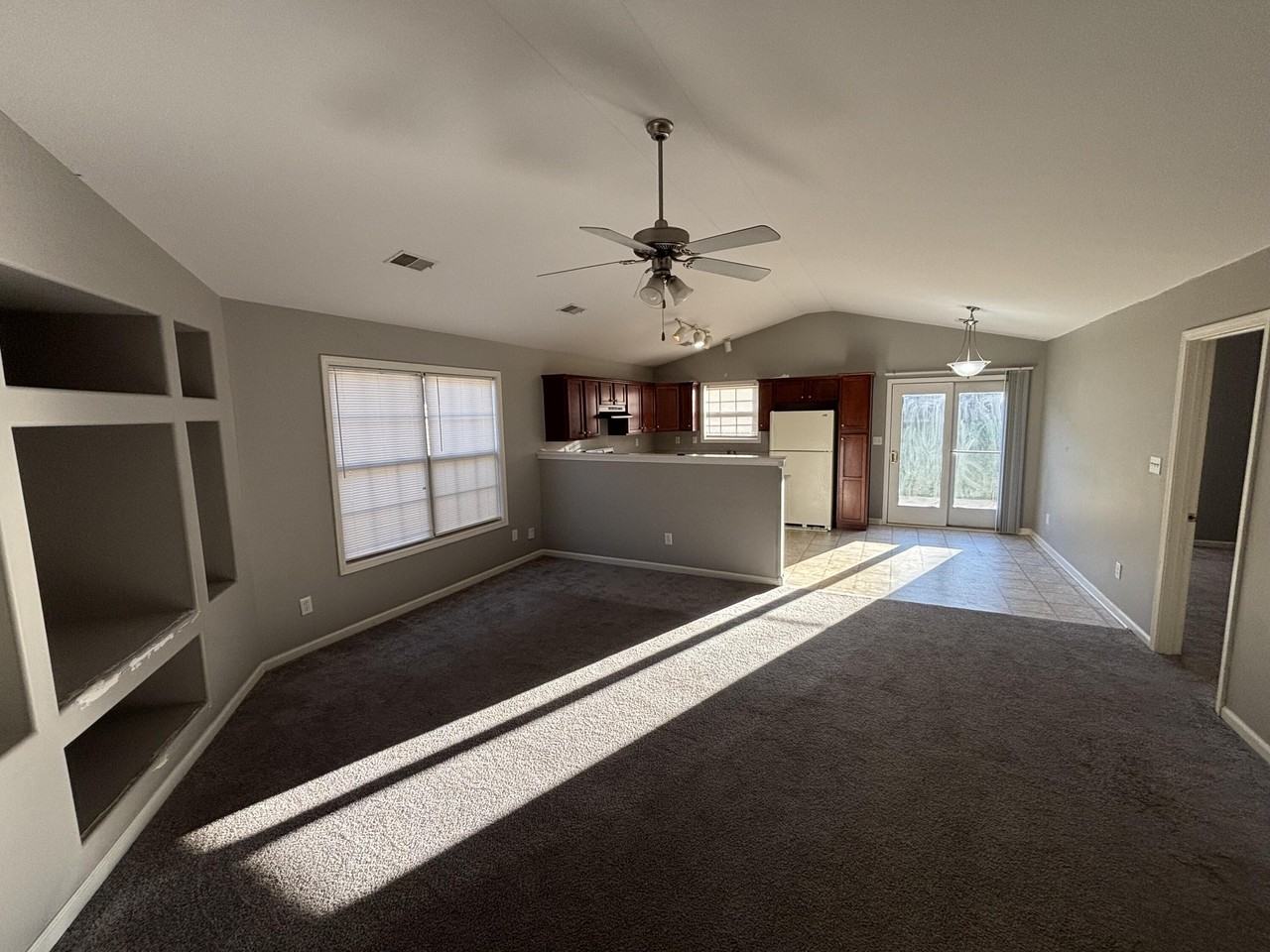 160 Blue Heron Pl - Photo 2 of 15