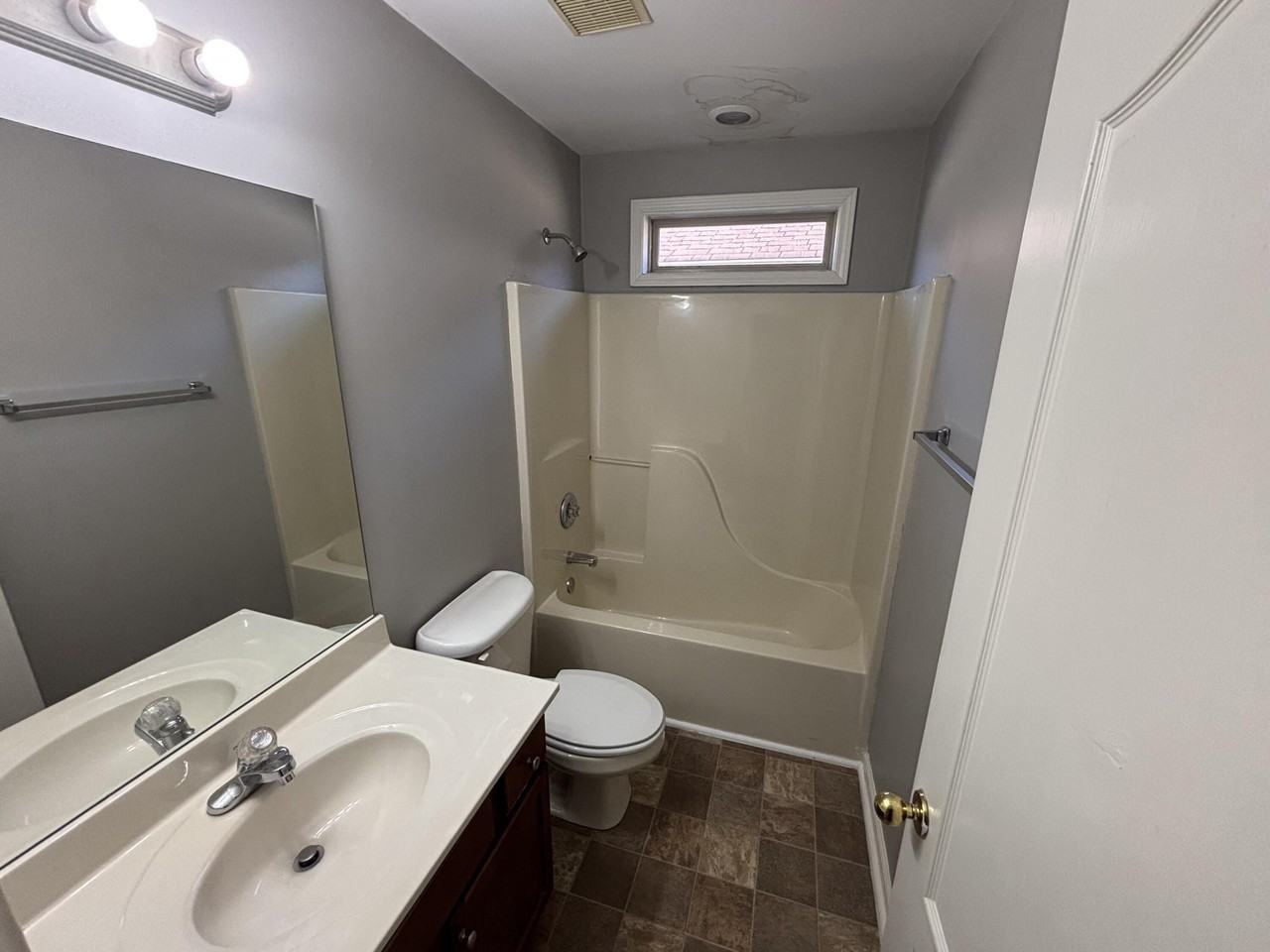 160 Blue Heron Pl - Photo 6 of 15