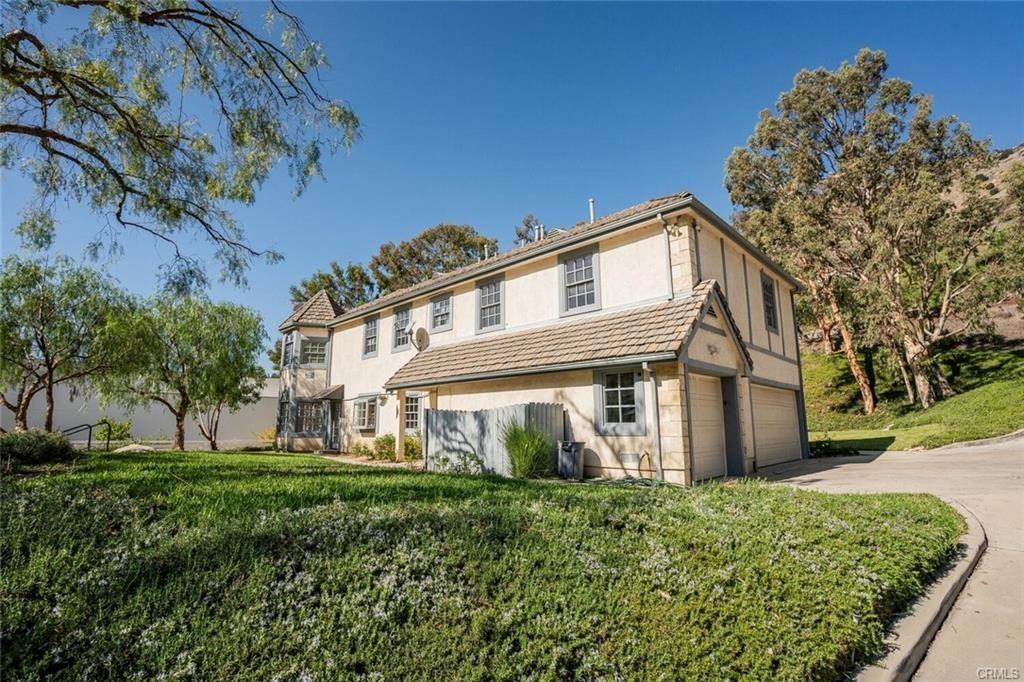 78 Coolwater Rd - Photo 2 of 8