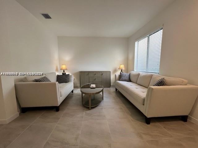 327 Ne 208th Ter #327 - Photo 2 of 8