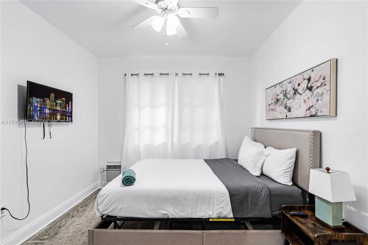 977 Sw 10th St #927 - Photo 6 of 8