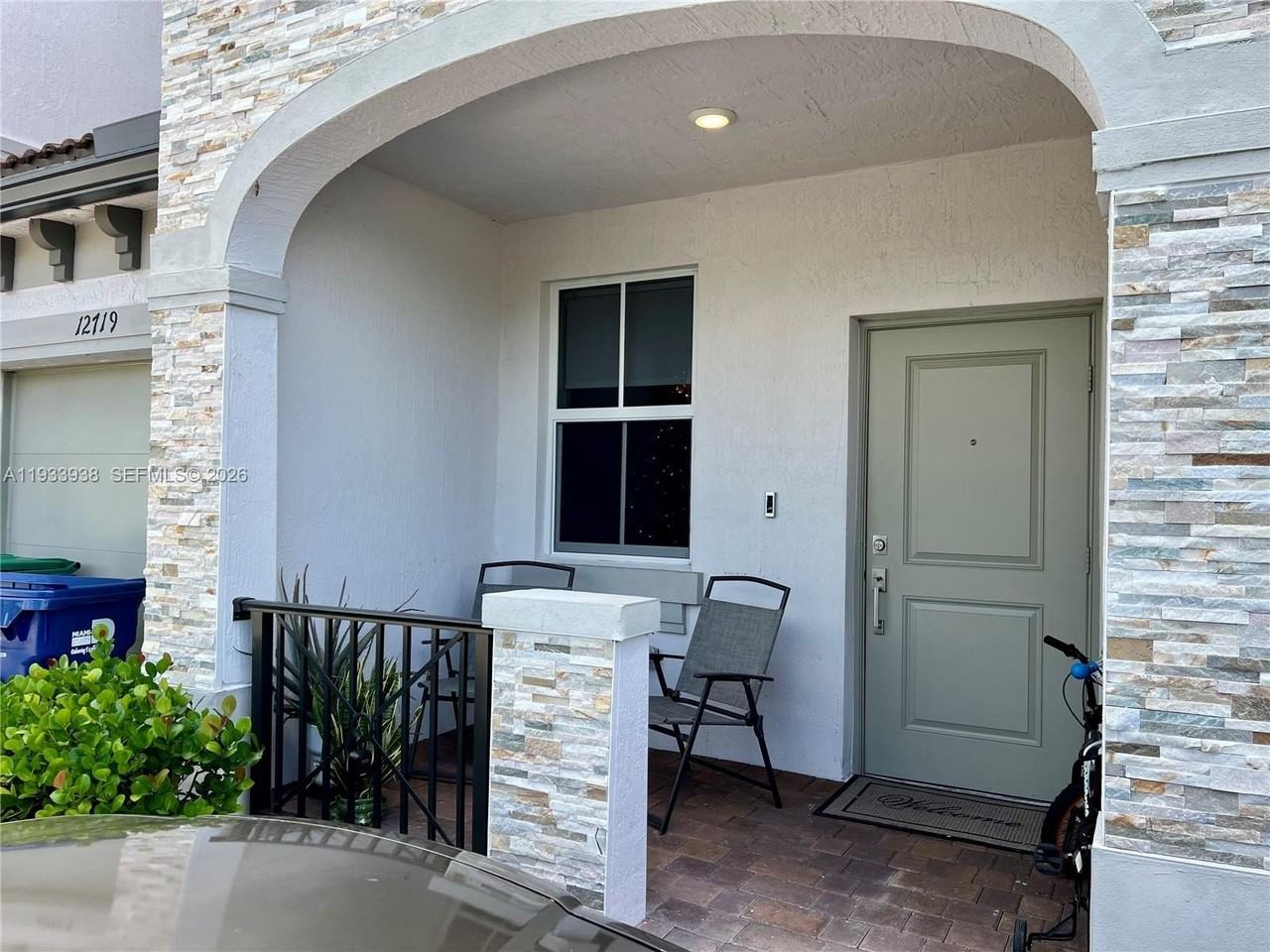 12713 Nw 24th Ave - Photo 2 of 50