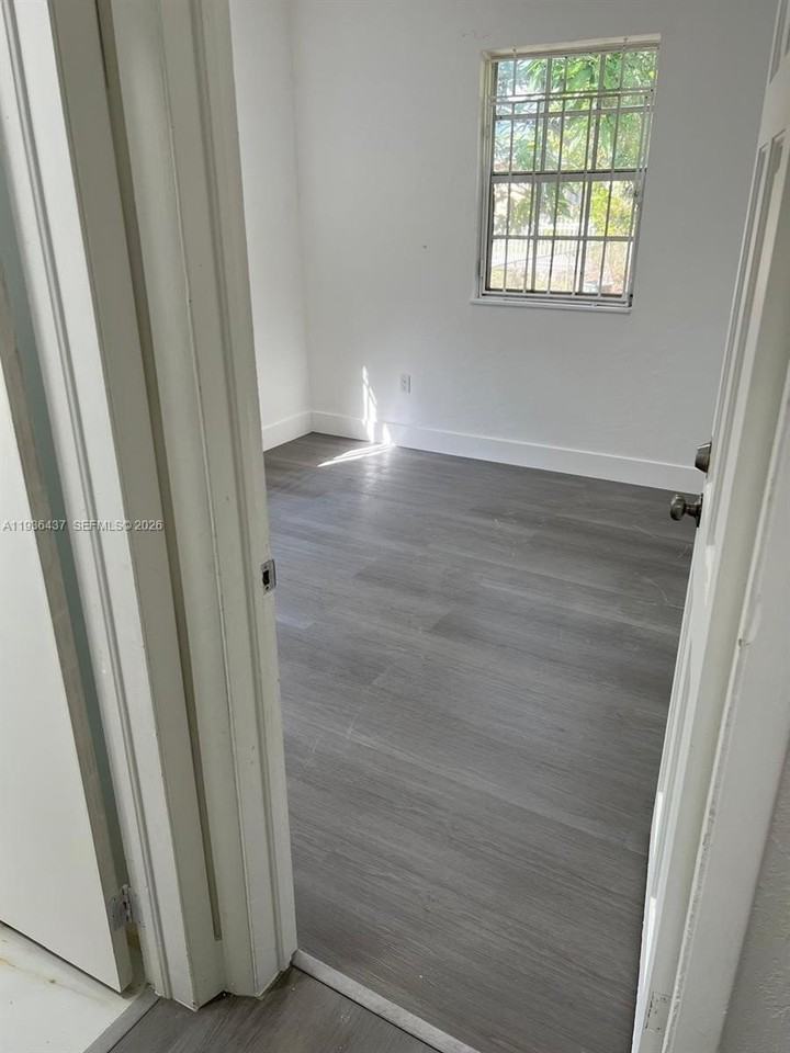 1185 Nw 134th St #1185 - Photo 7 of 14