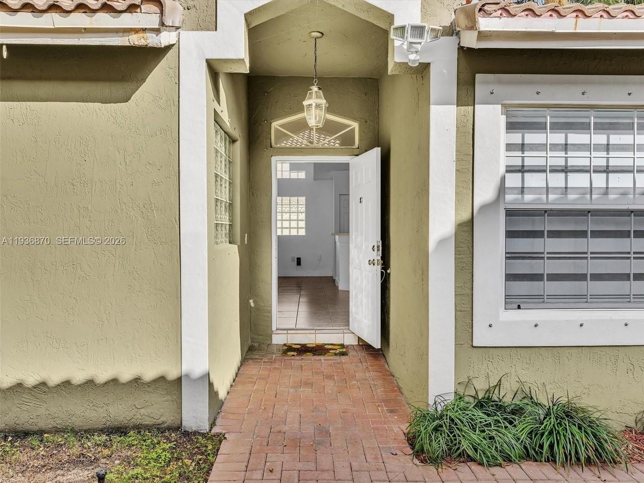 4147 Sapphire Ter - Photo 3 of 43