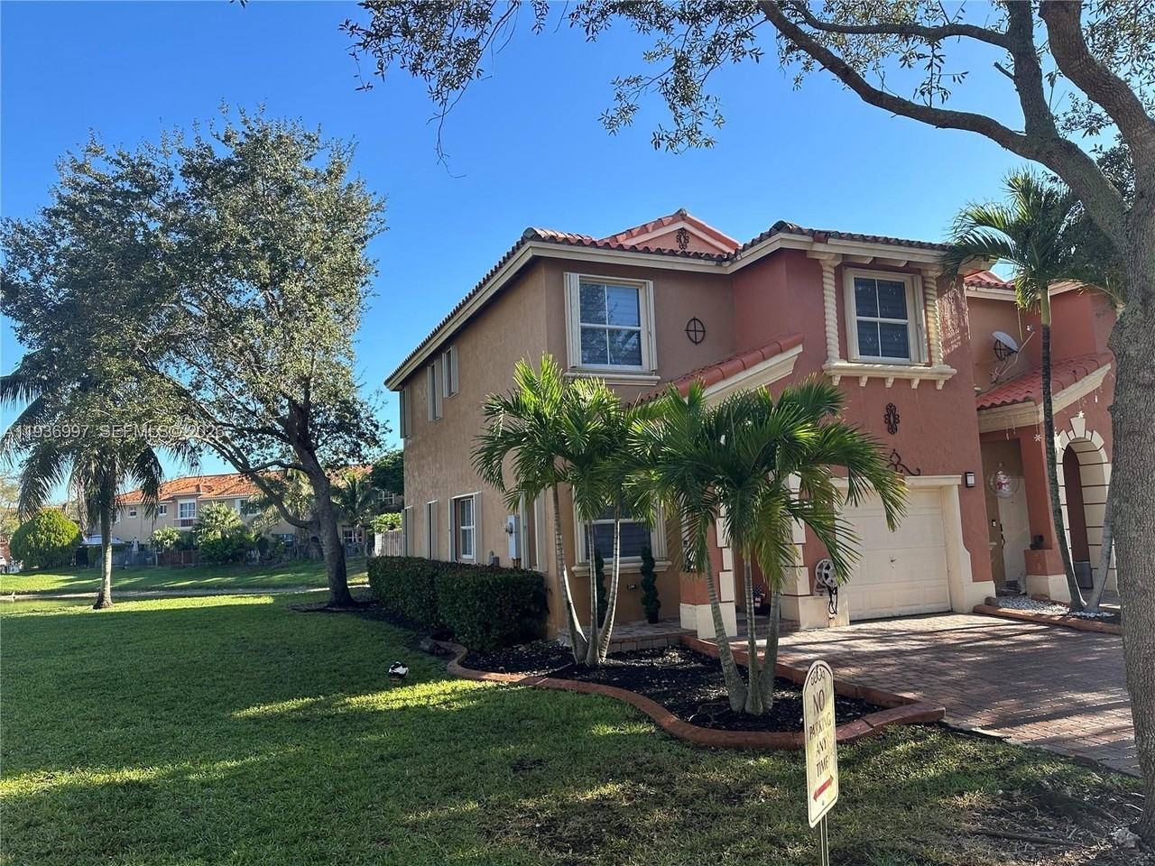 15313 Sw 31st Ter #15313 - Photo 4 of 21