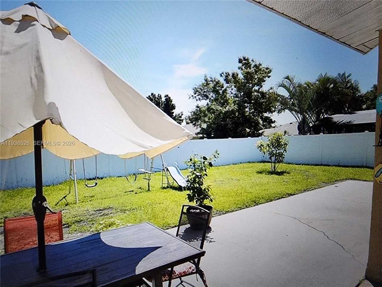 4245 Settlers Ct - Photo 4 of 18