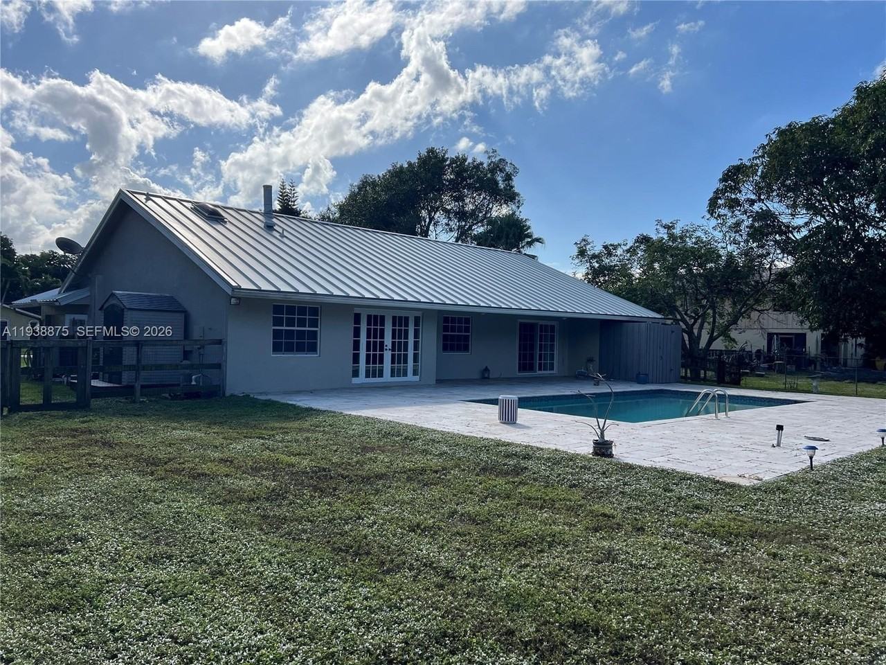 11501 Sw 3rd St - Photo 2 of 16