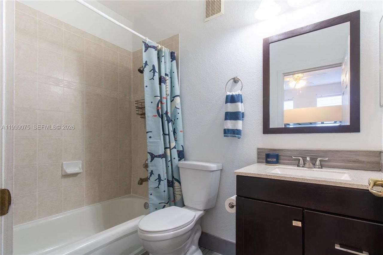 5580 Nw 107th Ave #1214 - Photo 7 of 27