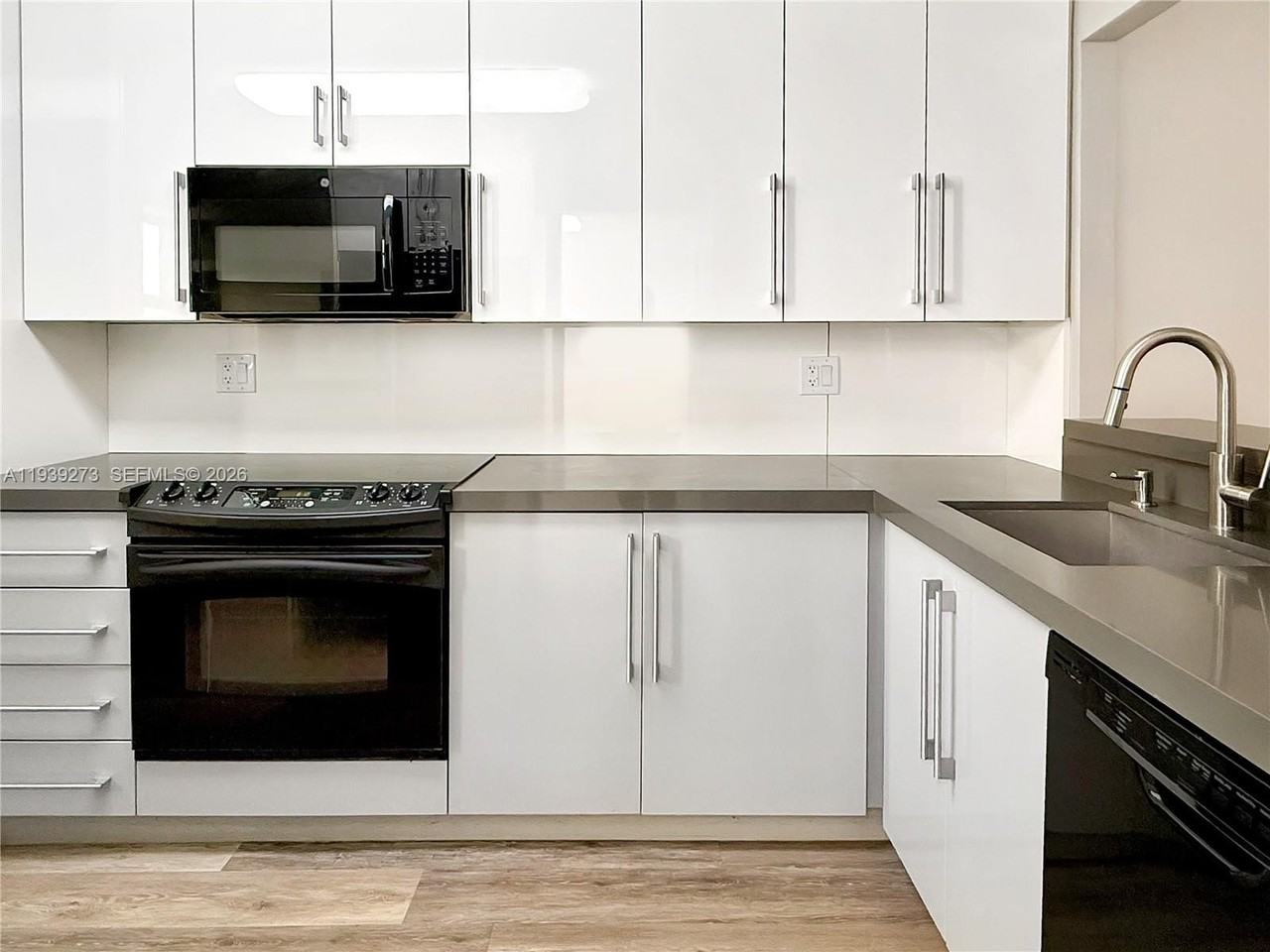 9960 Sw 88th St #623-6 - Photo 6 of 19