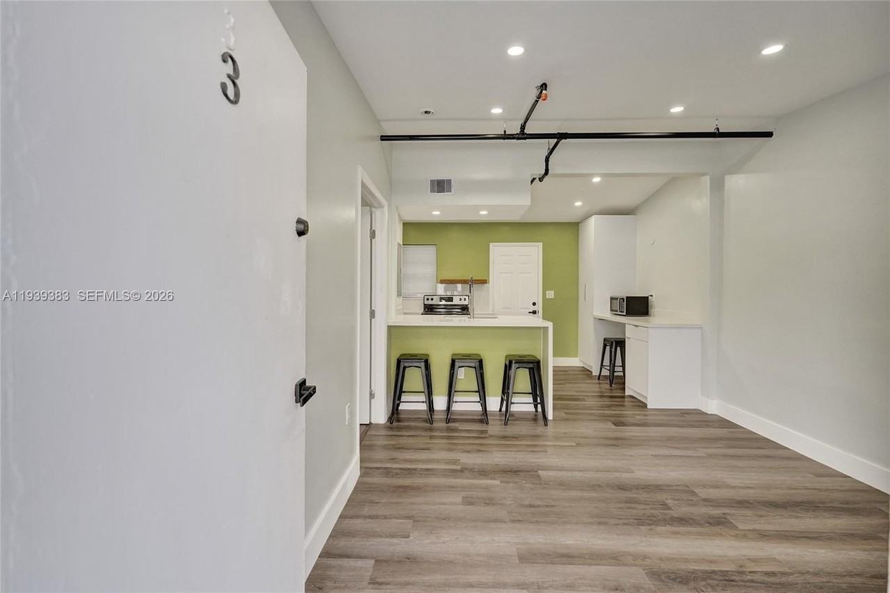 1085 Ne 126th St #2 - Photo 6 of 13