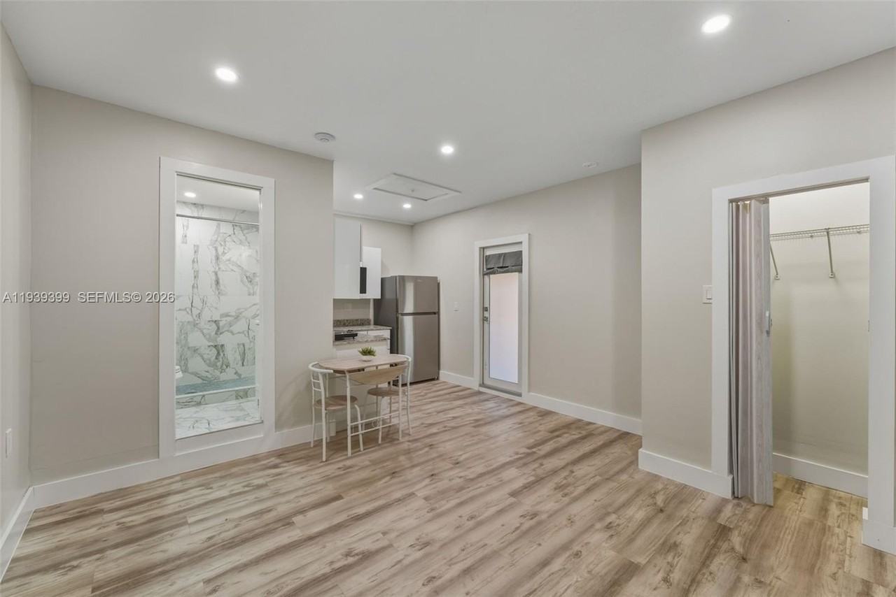 10912 Sw 146th Ave #0 - Photo 4 of 15