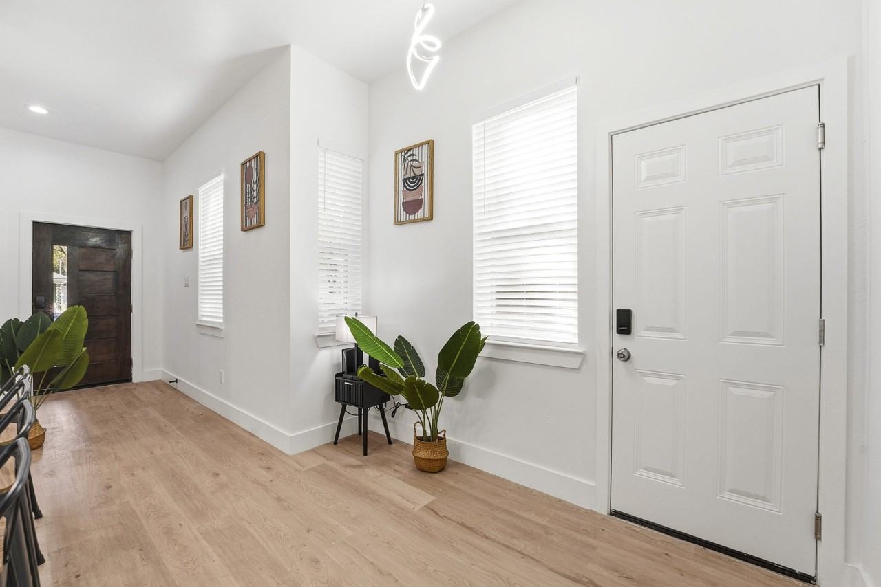 Harding St - Photo 2 of 22