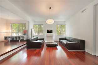 1025 Michigan Ave #2C - Photo 1 of 1