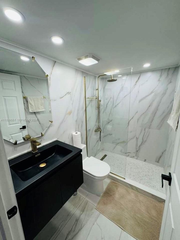 5239 Sw 153rd Ave - Photo 4 of 12