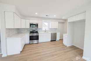 17 1/2 Thomas St #1F - Photo 1 of 1