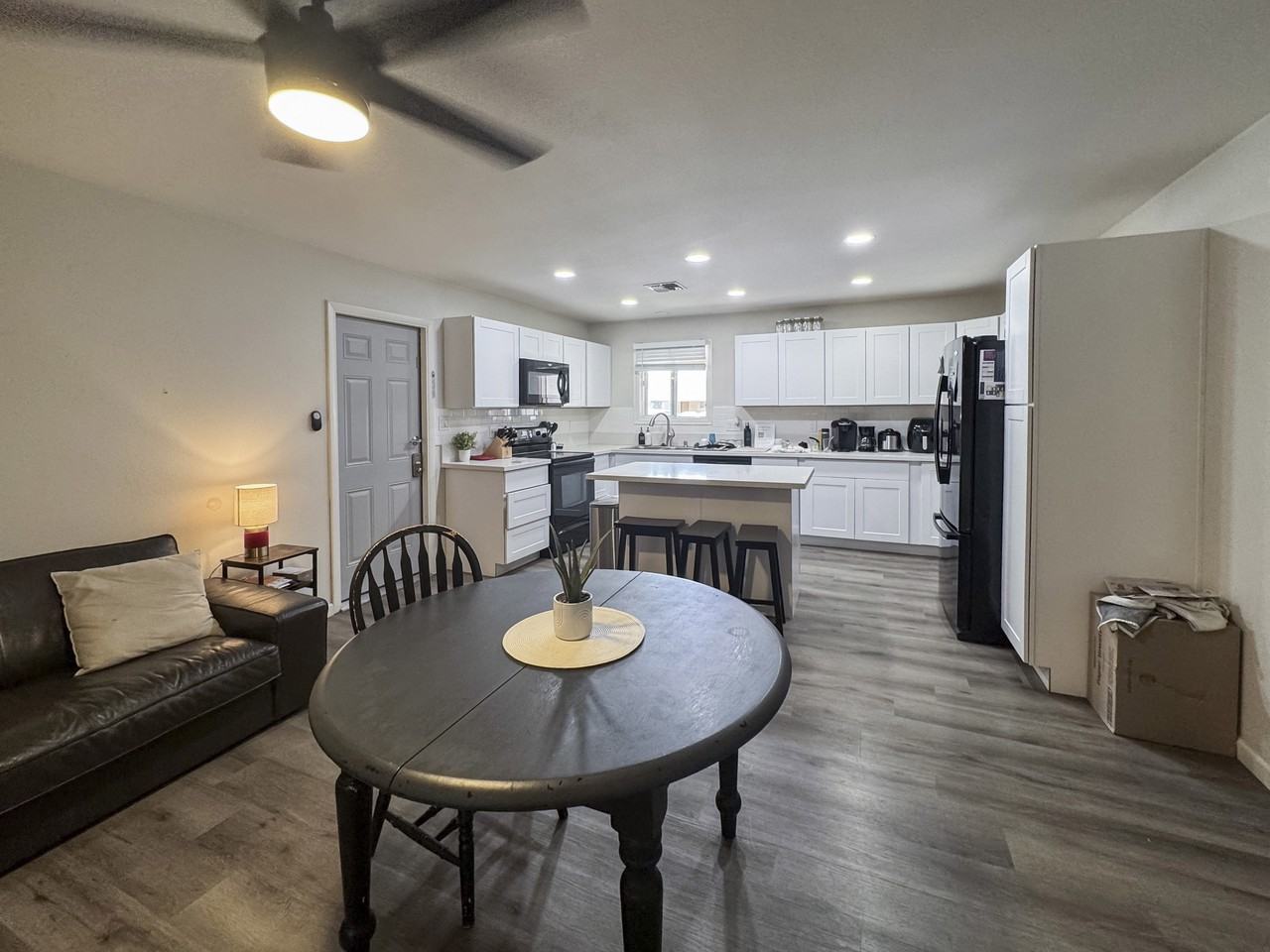 S Jentilly Ln - Photo 2 of 14