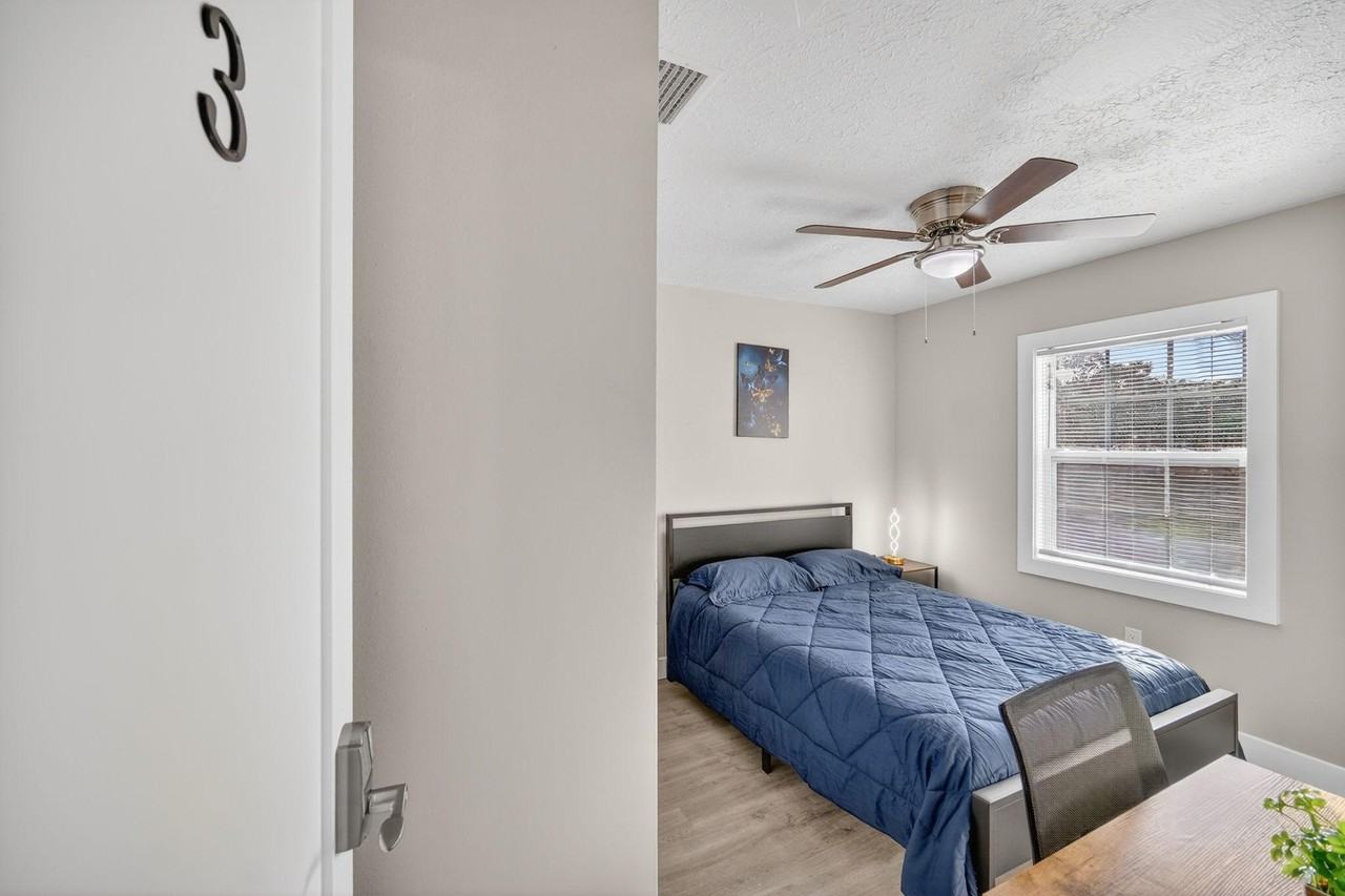 Phillips St - Photo 7 of 8