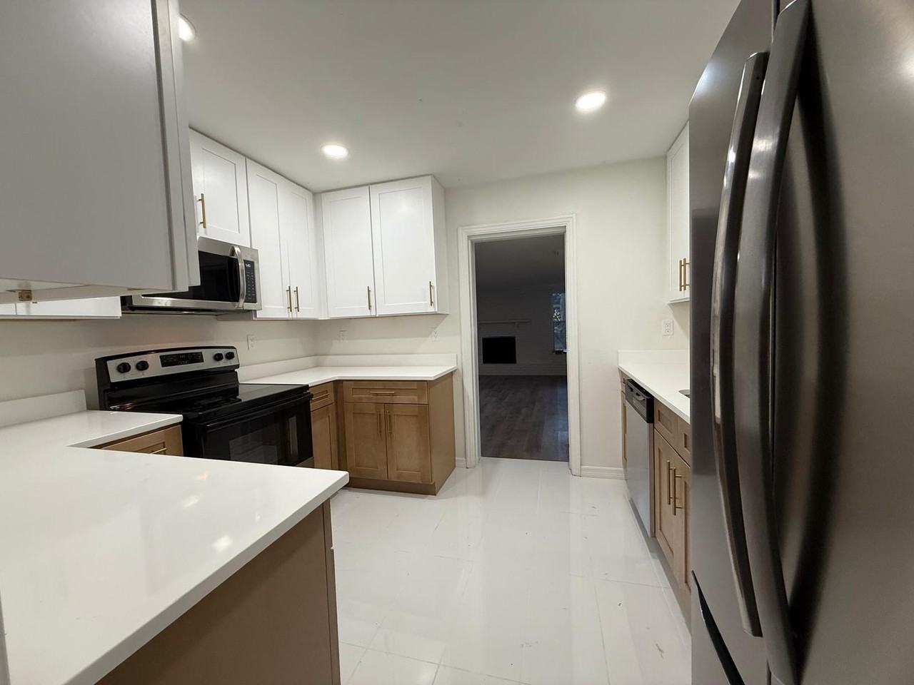 Chester Dr - Photo 2 of 21