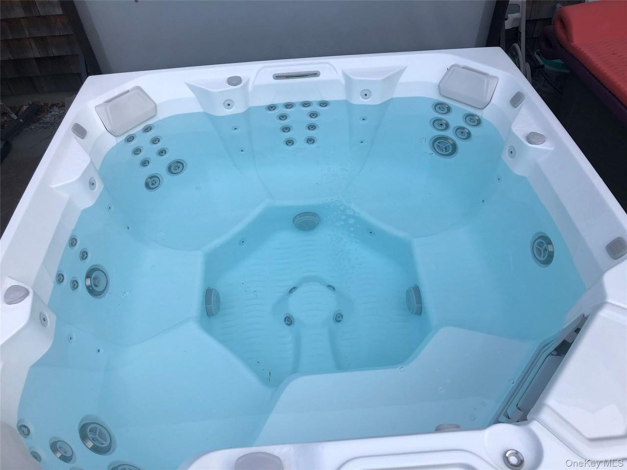 38 Jessup Ave - Photo 7 of 19