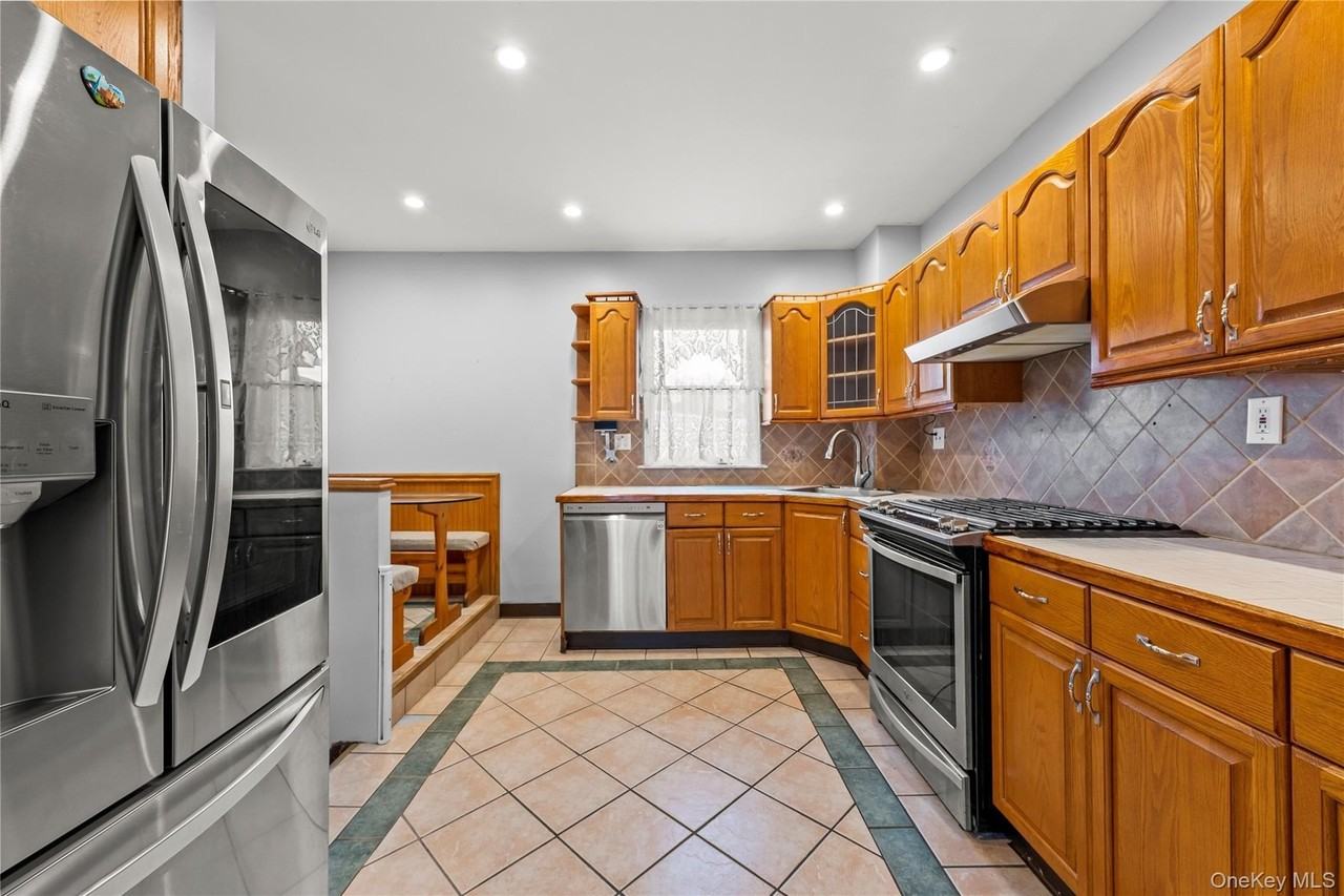 24439 89th Ave - Photo 4 of 12