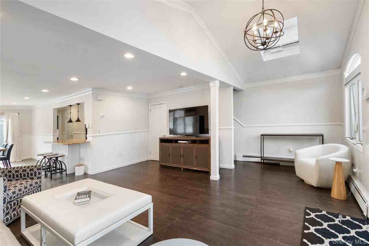 6 Charles Pl - Photo 4 of 16