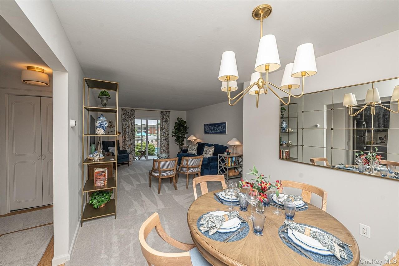 178 Captains Dr - Photo 4 of 13