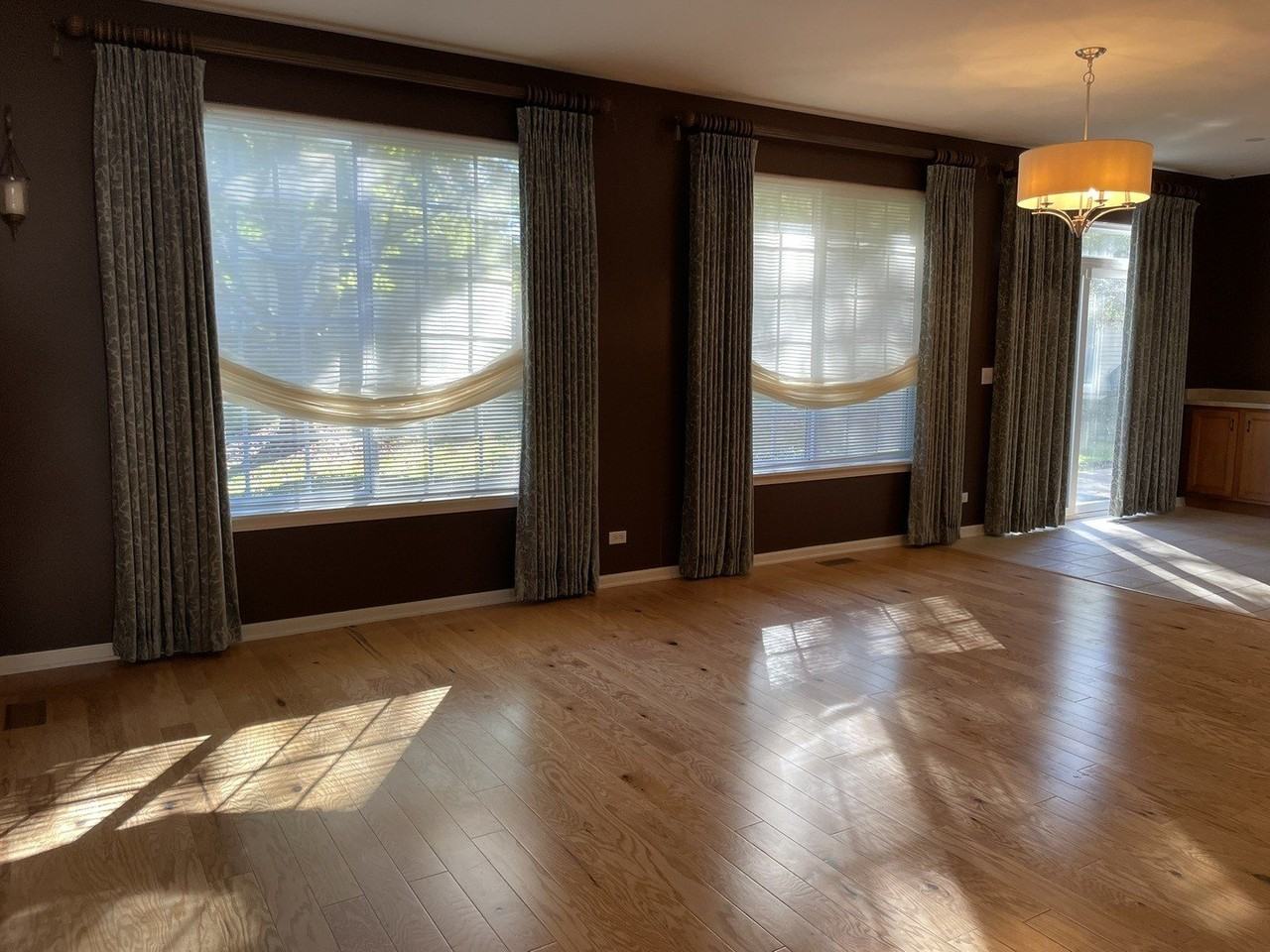 5611 Wildspring Dr - Photo 3 of 29