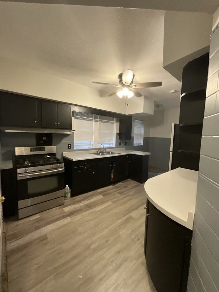 7817 S Phillips Ave Apt 1 #1 - Photo 5 of 18