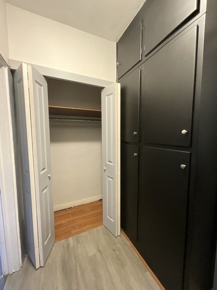 7817 S Phillips Ave Apt 1 #1 - Photo 6 of 18