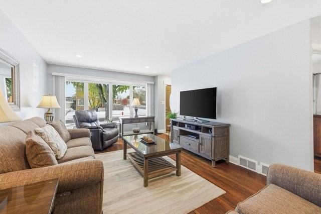 4400 N Opal Ave - Photo 4 of 28