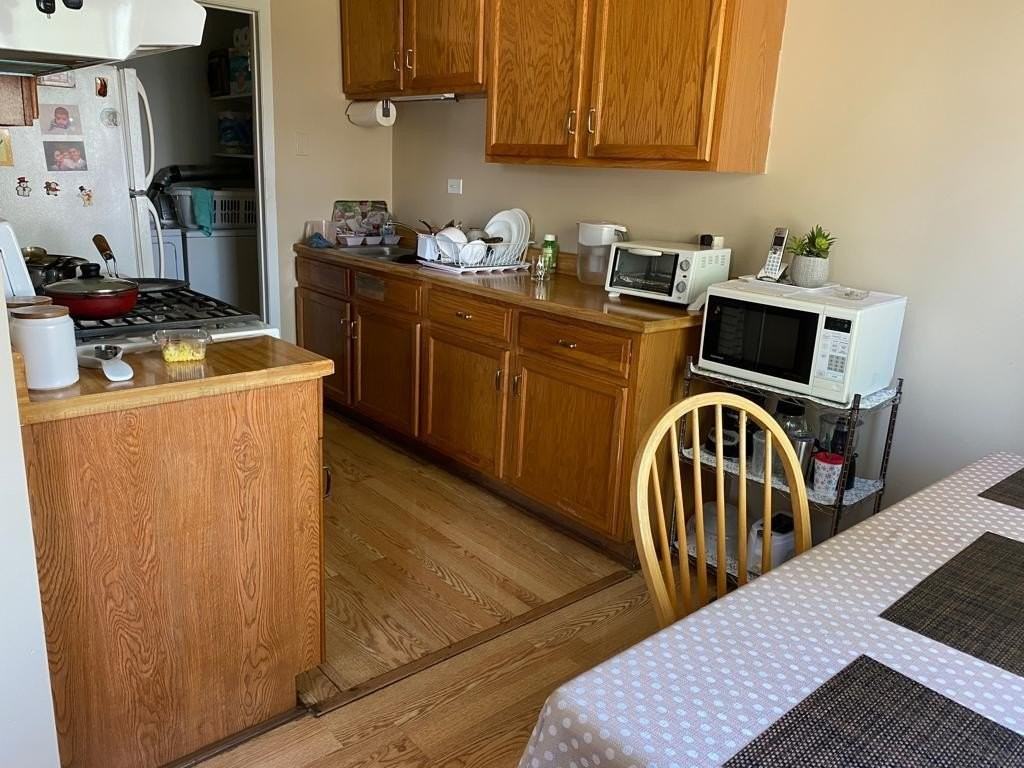 221 Grissom Ln Unit 221 #221 - Photo 5 of 18