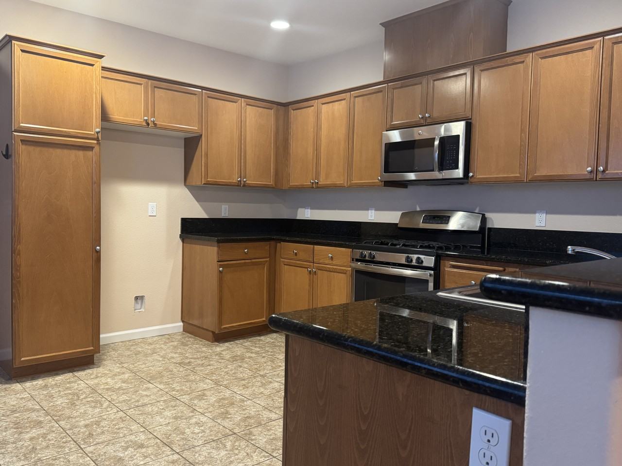 11809 Cumbre Court - Photo 5 of 17