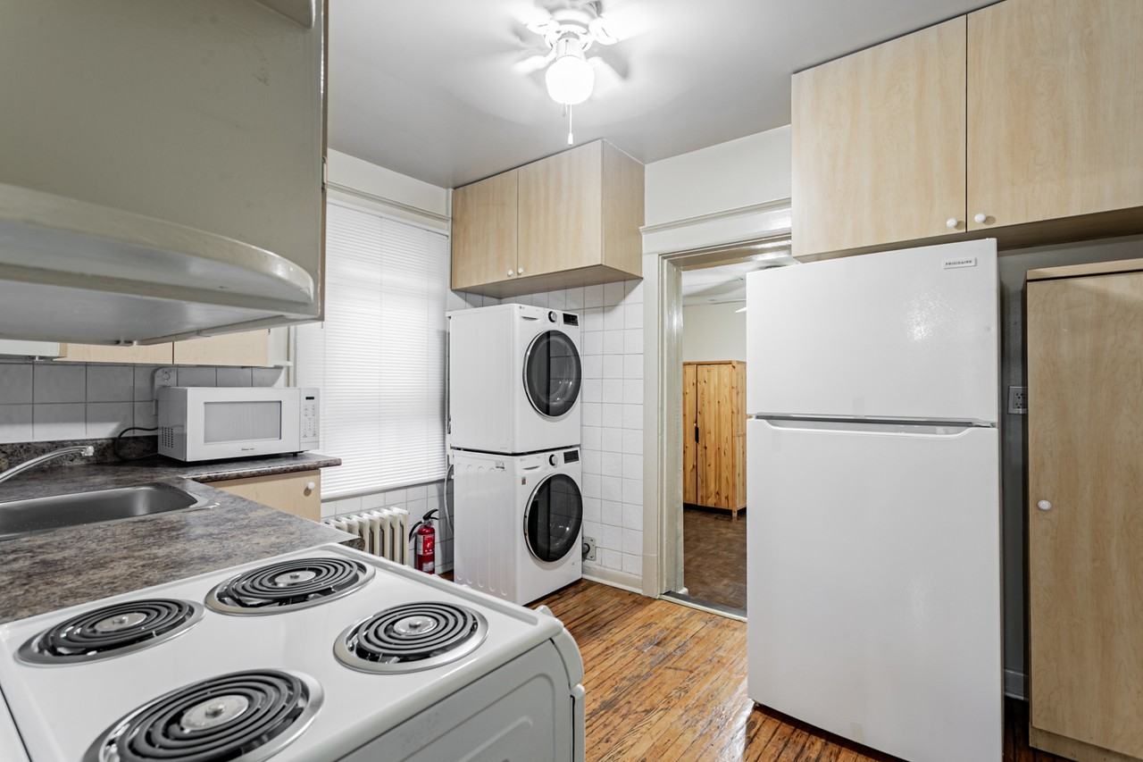 2229 Dundas Street West #A - Photo 3 of 24