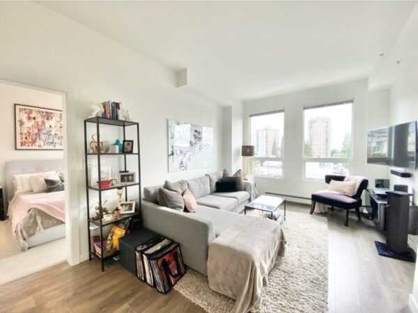 105 Second St W - Photo 4 of 9