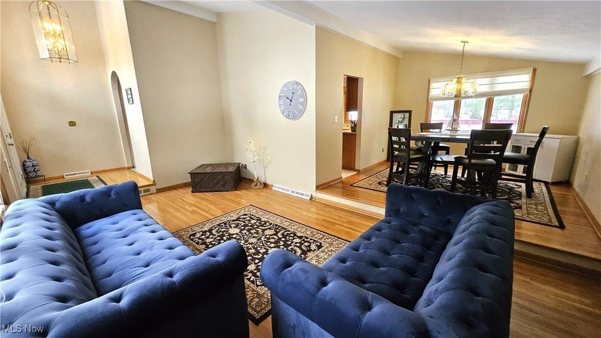 5635 Janet Blvd - Photo 3 of 25