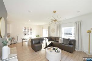 featured image of 92 Harvest Way