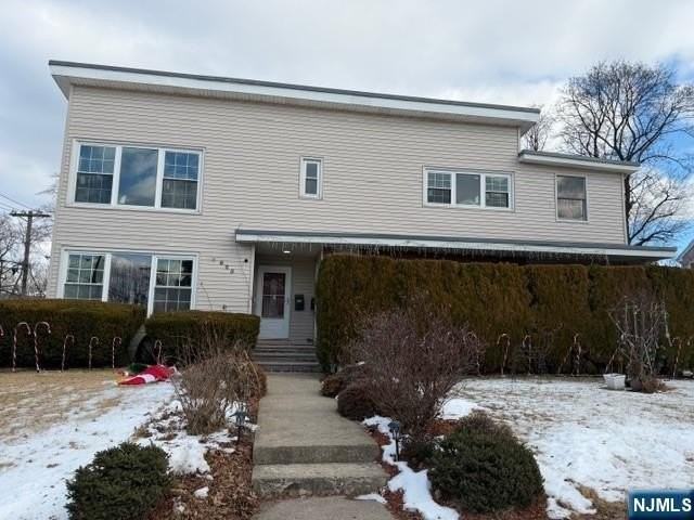 6-25 1st St 2nd Fl - Photo 2 of 27