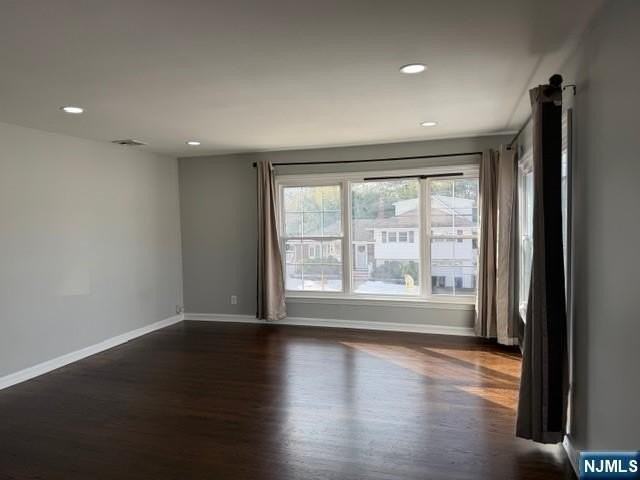 6-25 1st St 2nd Fl - Photo 6 of 27