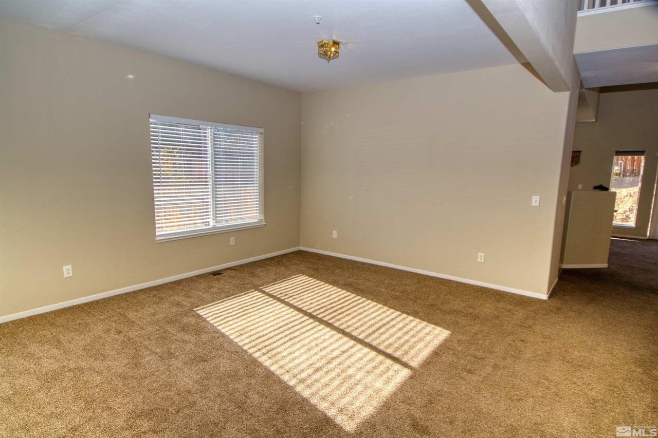 3363 Fairway Ct - Photo 7 of 21