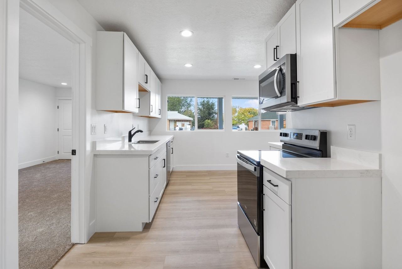 225 Ws - Photo 7 of 17