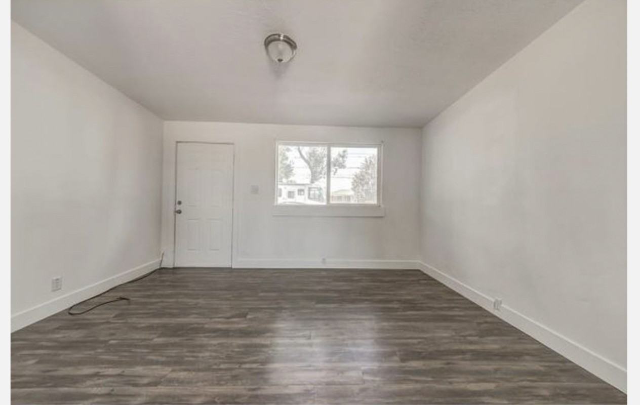 1078 Ws - Photo 2 of 2