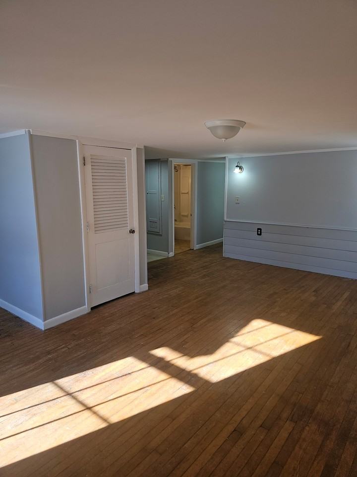 6 Lawrence Rd #105 - Photo 2 of 6