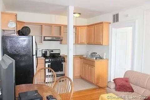 25 High St #42 - Photo 3 of 8