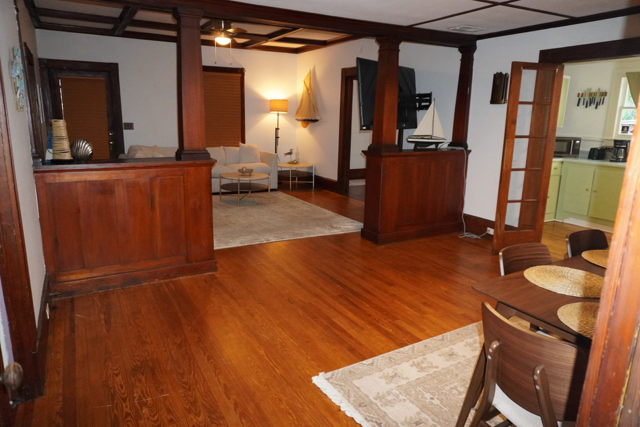 2120 Reynolds St - Photo 2 of 23