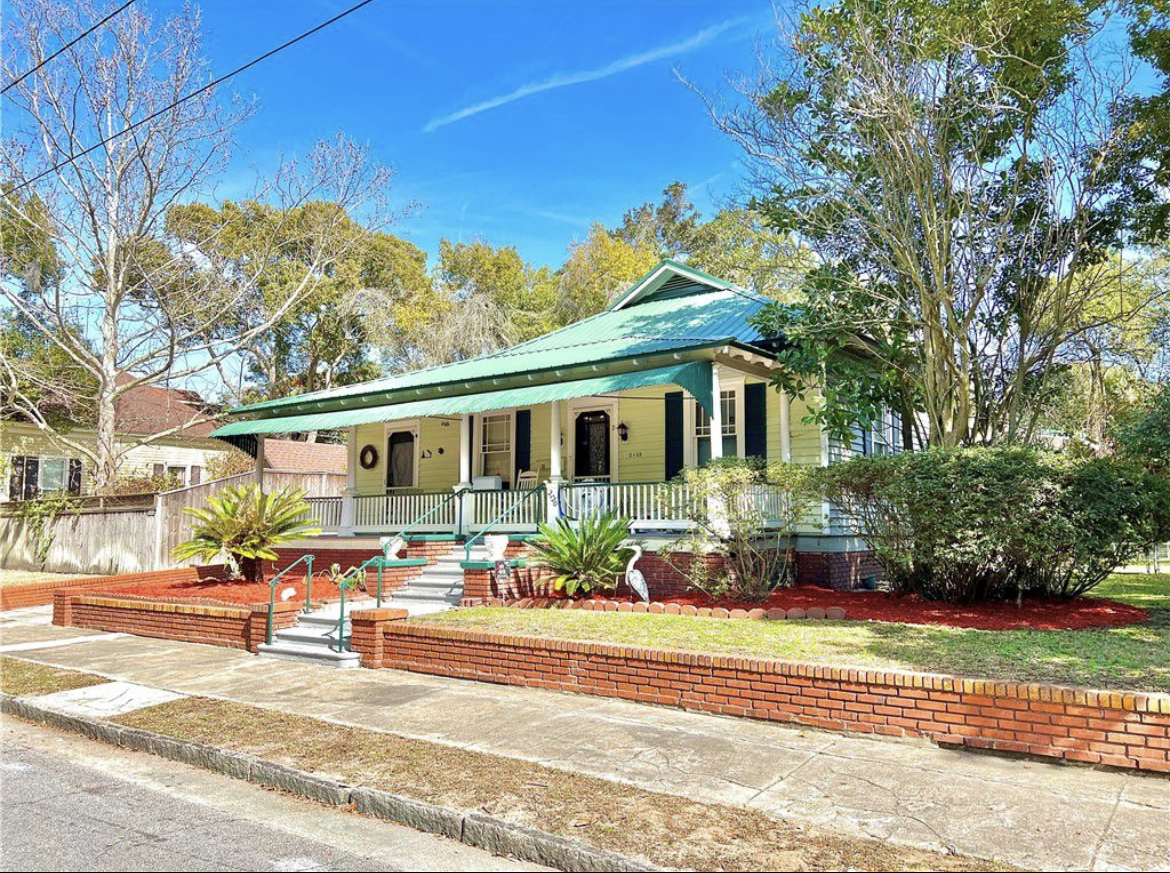 2120 Reynolds St - Photo 3 of 23