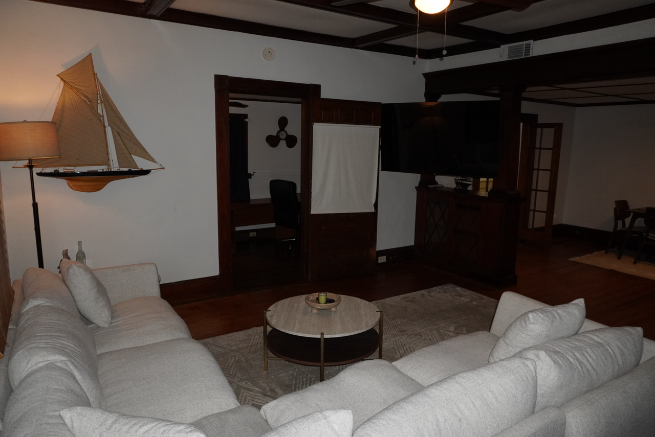 2120 Reynolds St - Photo 6 of 23